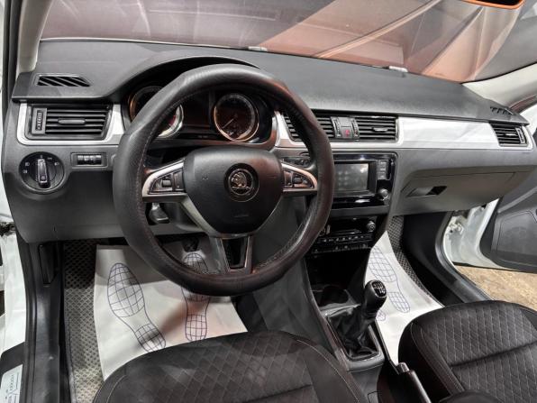 Skoda Rapid I с пробегом 2016 года, цена 965 000 рублей, 148364 км, лифтбек, Автокод Объявления