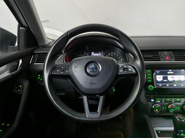Skoda Octavia III (A7) с пробегом 2015 года, цена 1 485 000 рублей, 130777 км, лифтбек, Автокод Объявления