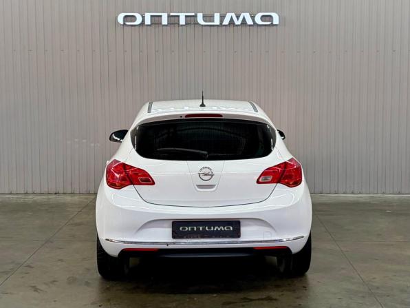 Opel Astra J Рестайлинг с пробегом 2013 года, цена 797 000 рублей, 190319 км, хэтчбек, Автокод Объявления