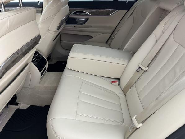 BMW 7 серии VI (G11/G12) Рестайлинг с пробегом 2019 года, цена 6 999 000 рублей, 69616 км, седан, Автокод Объявления