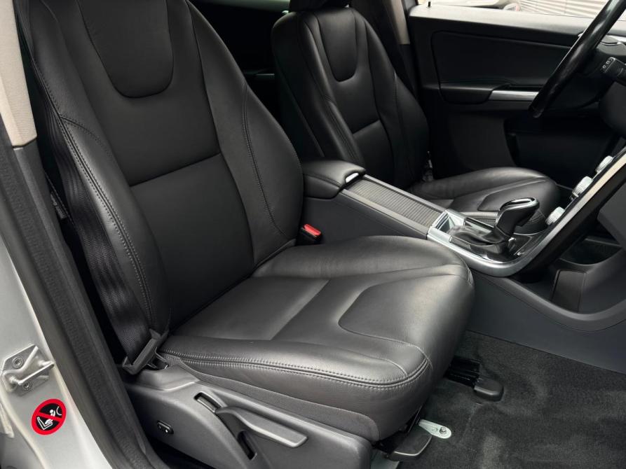 Volvo XC60 I Рестайлинг Иркутск  - изображение 28
