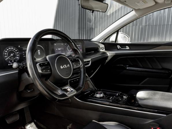 Kia K5 III с пробегом 2022 года, цена 2 510 000 рублей, 49722 км, седан, Автокод Объявления