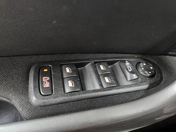 Peugeot 308 I Рестайлинг с пробегом 2012 года, цена 340 000 рублей, 157370 км, хэтчбек, Автокод Объявления