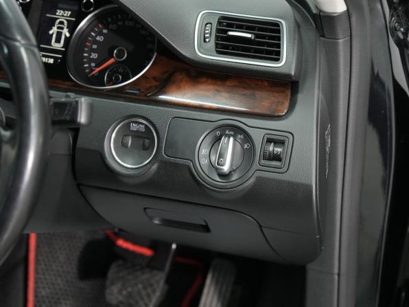 Volkswagen Passat B7 с пробегом 2012 года, цена 929 000 рублей, 171000 км, универсал, Автокод Объявления