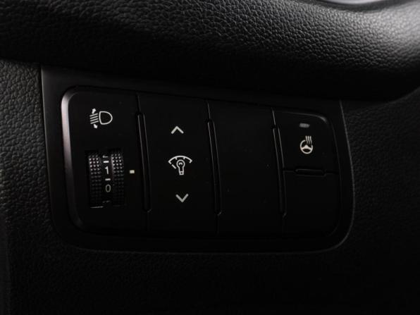Kia Ceed II Рестайлинг с пробегом 2018 года, цена 1 395 000 рублей, 198241 км, хэтчбек, Автокод Объявления