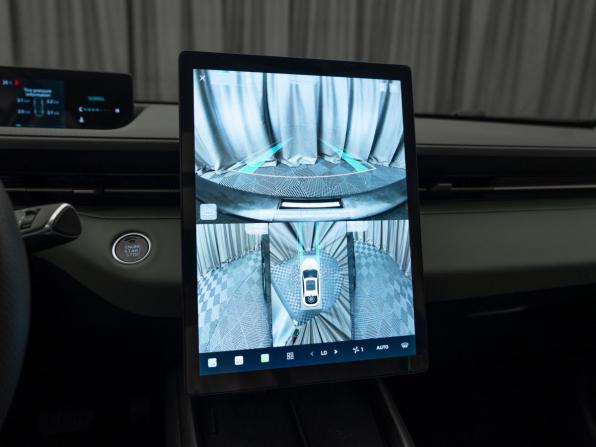 Changan Lamore с пробегом 2024 года, цена 2 090 000 рублей, 14506 км, седан, Автокод Объявления