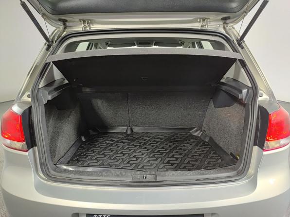 Volkswagen Golf VI с пробегом 2012 года, цена 770 000 рублей, 261135 км, хэтчбек, Автокод Объявления