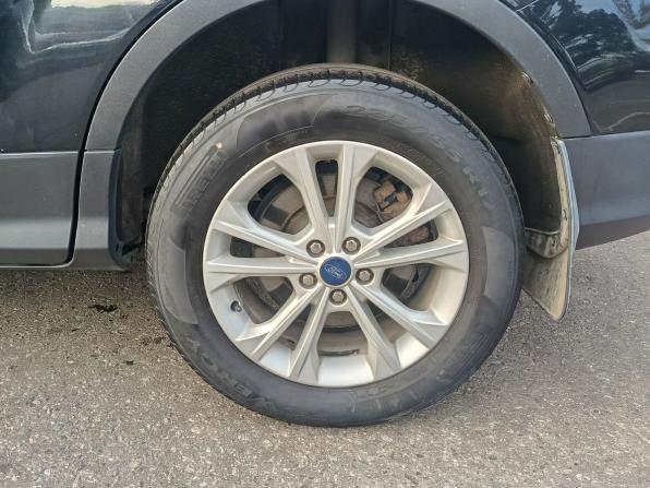 Ford Kuga II Рестайлинг с пробегом 2017 года, цена 1 399 000 рублей, 242286 км, внедорожник, Автокод Объявления