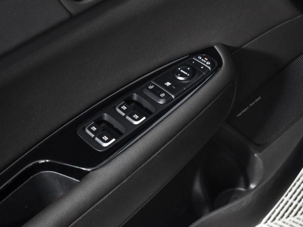 Kia Optima IV Рестайлинг с пробегом 2019 года, цена 2 170 000 рублей, 100955 км, седан, Автокод Объявления