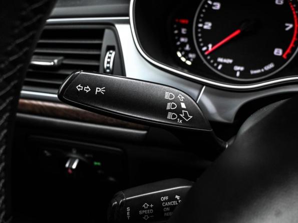 Audi A6 IV (C7) Рестайлинг с пробегом 2015 года, цена 1 794 000 рублей, 235562 км, седан, Автокод Объявления