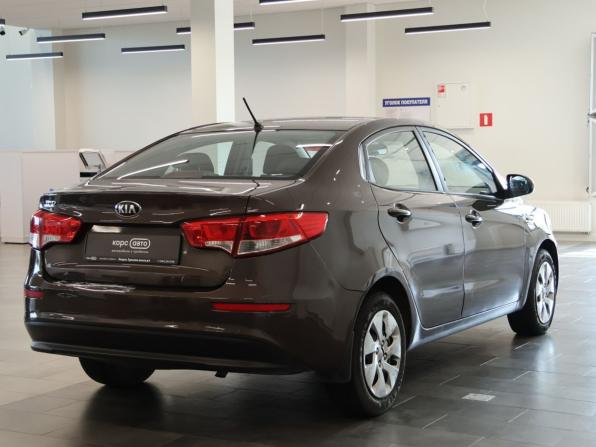 Kia Rio III Рестайлинг с пробегом 2016 года, цена 895 000 рублей, 196143 км, седан, Автокод Объявления