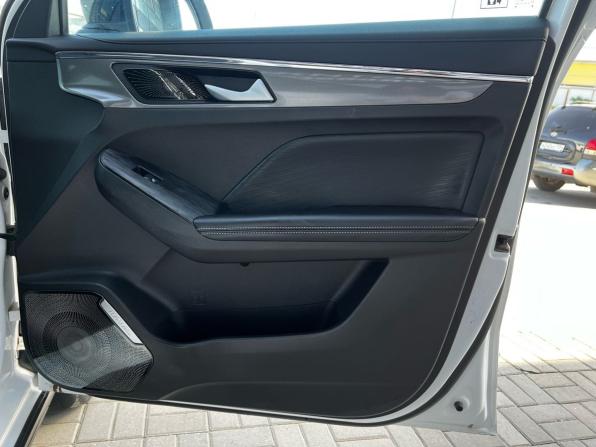 Haval Jolion I Рестайлинг с пробегом 2024 года, цена 2 215 999 рублей, 33372 км, внедорожник, Автокод Объявления