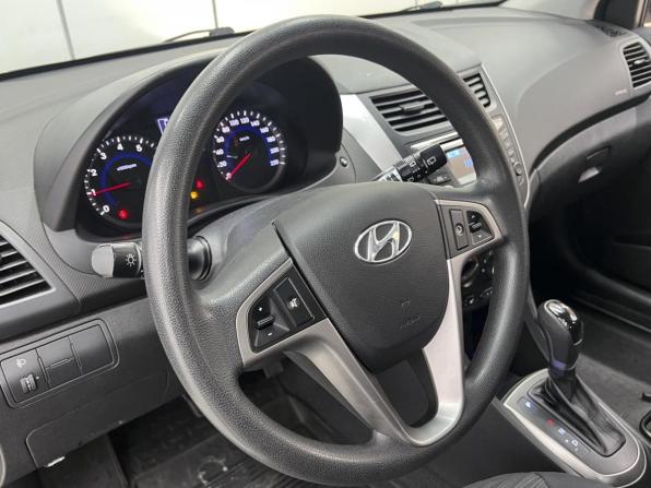 Hyundai Solaris I Рестайлинг с пробегом 2015 года, цена 1 099 000 рублей, 95605 км, хэтчбек, Автокод Объявления