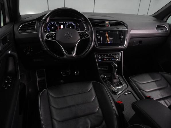 Volkswagen Tiguan II Рестайлинг с пробегом 2021 года, цена 3 922 000 рублей, 155029 км, внедорожник, Автокод Объявления