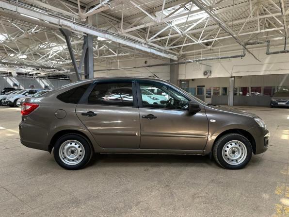 Lada (ВАЗ) Granta I с пробегом 2018 года, цена 555 000 рублей, 99142 км, лифтбек, Автокод Объявления