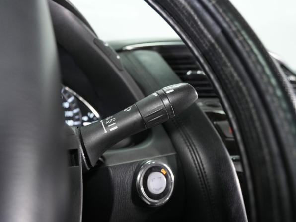 Infiniti QX56 II с пробегом 2011 года, цена 2 000 000 рублей, 240000 км, внедорожник, Автокод Объявления