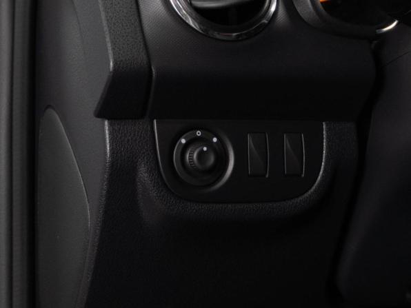 Renault Sandero II Рестайлинг с пробегом 2020 года, цена 1 229 000 рублей, 91867 км, хэтчбек, Автокод Объявления