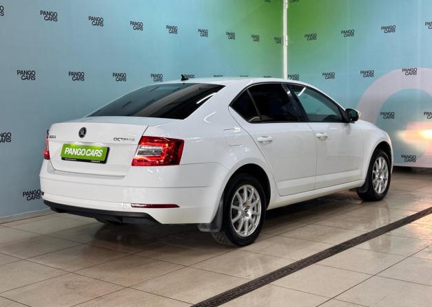 Skoda Octavia III (A7) Рестайлинг с пробегом 2020 года, цена 1 928 000 рублей, 56300 км, лифтбек, Автокод Объявления