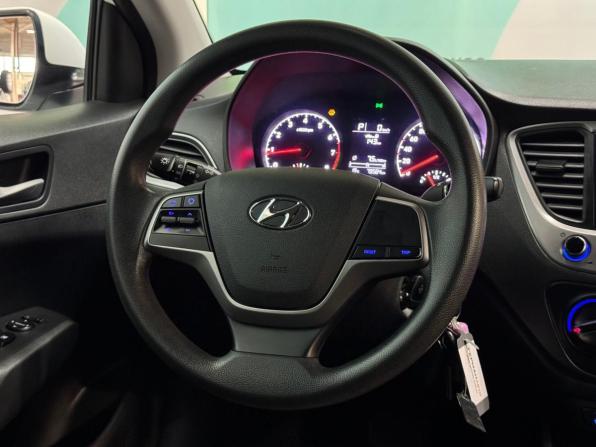 Hyundai Solaris II с пробегом 2018 года, цена 1 350 000 рублей, 79600 км, седан, Автокод Объявления