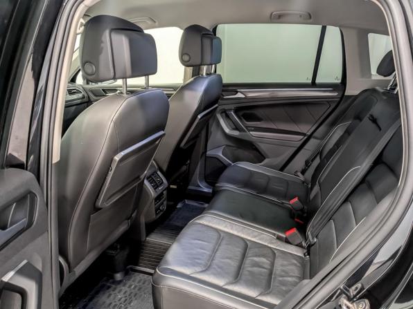 Volkswagen Tiguan II с пробегом 2019 года, цена 2 790 000 рублей, 159635 км, внедорожник, Автокод Объявления