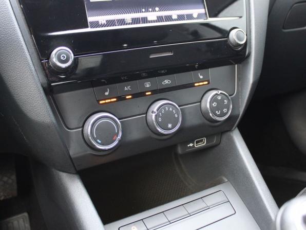 Skoda Octavia III (A7) Рестайлинг с пробегом 2020 года, цена 1 629 000 рублей, 84754 км, лифтбек, Автокод Объявления