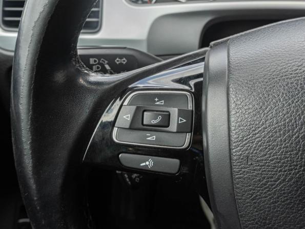 Volkswagen Touareg II с пробегом 2013 года, цена 2 310 000 рублей, 234590 км, внедорожник, Автокод Объявления