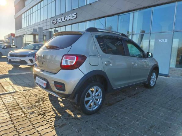 Renault Sandero II с пробегом 2017 года, цена 923 083 рубля, 90794 км, хэтчбек, Автокод Объявления