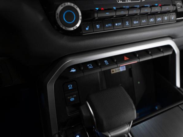 Toyota Sequoia III с пробегом 2024 года, цена 12 000 000 рублей, 34425 км, внедорожник, Автокод Объявления
