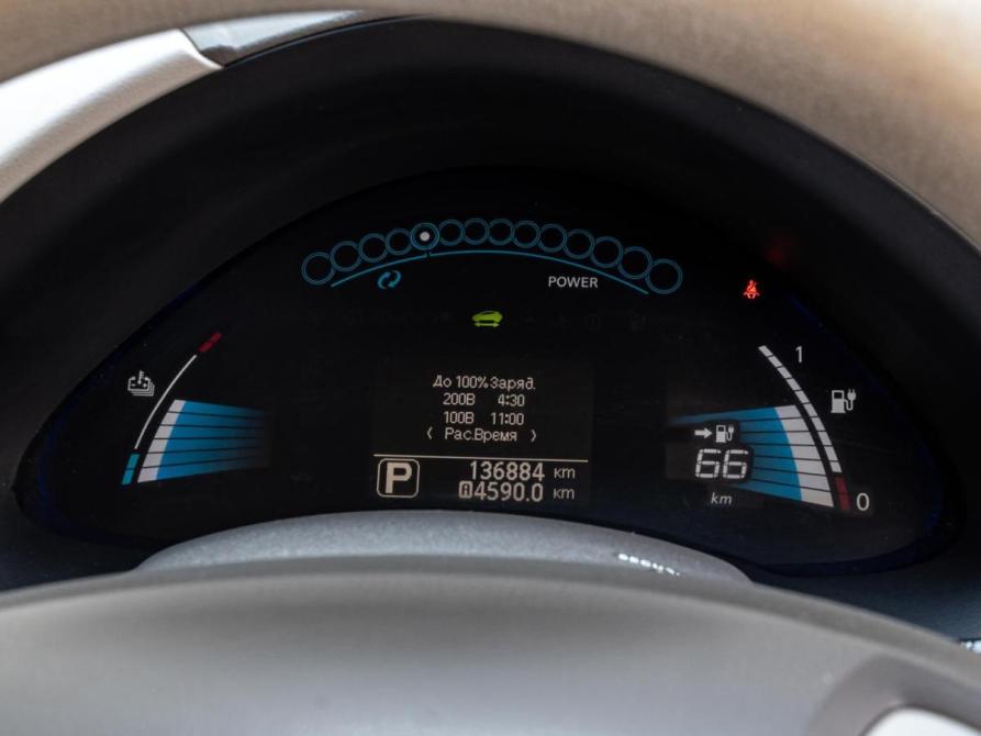 Nissan Leaf I (ZE0/AZE0) Краснодар  - изображение 16