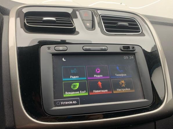 Renault Sandero II с пробегом 2016 года, цена 889 000 рублей, 131278 км, хэтчбек, Автокод Объявления