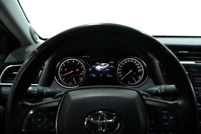 Toyota Camry VIII (XV70) с пробегом 2019 года, цена 3 340 000 рублей, 129281 км, седан, Автокод Объявления