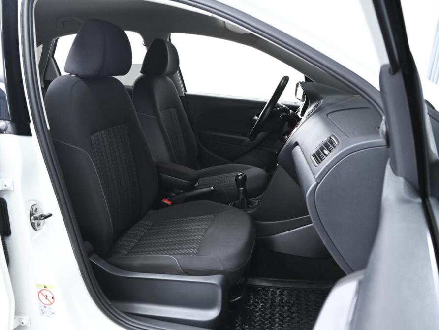 Volkswagen Polo V Рестайлинг Ставрополь  - изображение 8