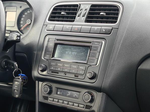 Volkswagen Polo V с пробегом 2013 года, цена 779 000 рублей, 122456 км, седан, Автокод Объявления