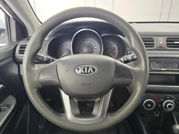 Kia Rio III с пробегом 2013 года, цена 899 000 рублей, 157300 км, седан, Автокод Объявления