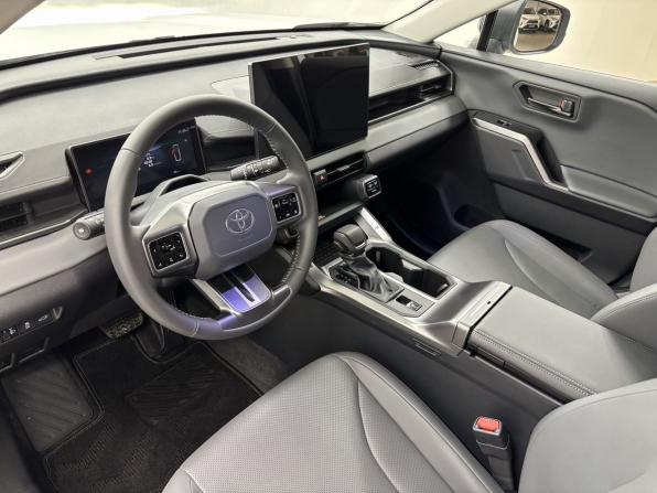 Toyota RAV4 VI (XA60) с пробегом 2026 года, цена 4 450 000 рублей, 10 км, внедорожник, Автокод Объявления