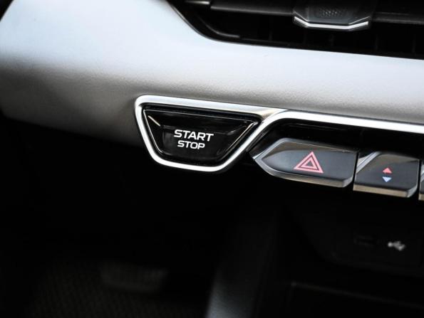 Geely Coolray I Рестайлинг с пробегом 2023 года, цена 1 999 000 рублей, 29576 км, внедорожник, Автокод Объявления