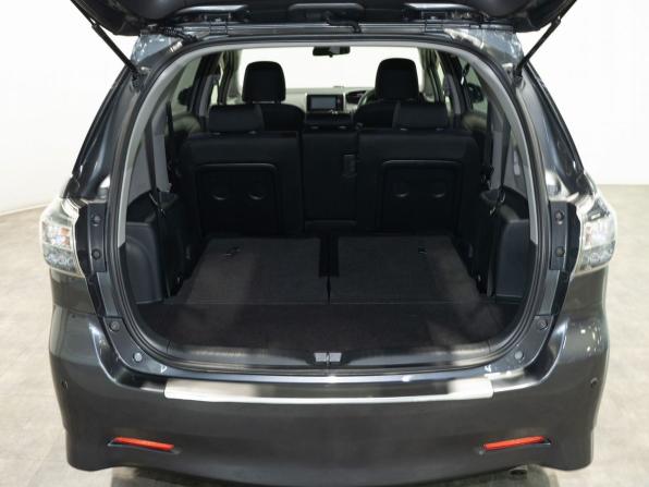 Toyota Wish II Рестайлинг с пробегом 2012 года, цена 1 580 000 рублей, 160750 км, минивэн, Автокод Объявления