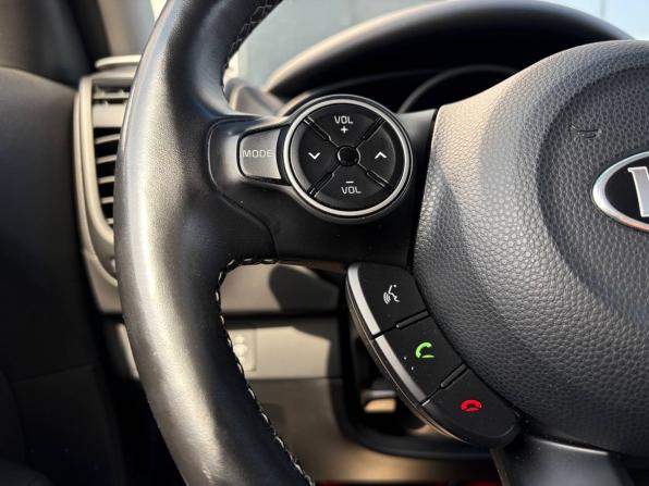 Kia Soul II Рестайлинг с пробегом 2018 года, цена 1 525 000 рублей, 135000 км, хэтчбек, Автокод Объявления
