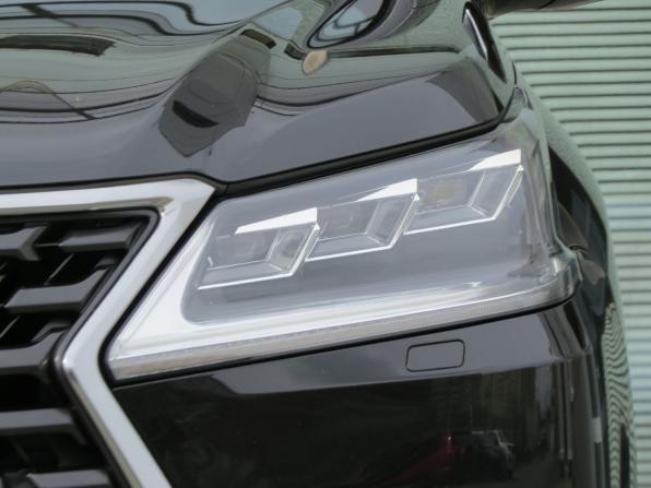 Lexus LX III Рестайлинг 2 с пробегом 2021 года, цена 13 350 000 рублей, 70500 км, внедорожник, Автокод Объявления