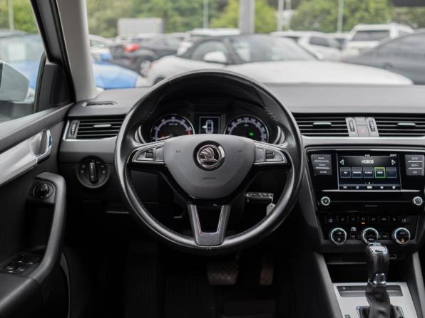 Skoda Octavia III (A7) Рестайлинг с пробегом 2020 года, цена 1 699 000 рублей, 146450 км, лифтбек, Автокод Объявления
