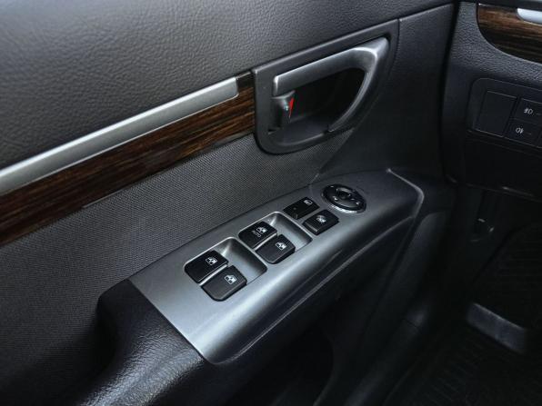 Hyundai Santa Fe II Рестайлинг с пробегом 2010 года, цена 1 099 500 рублей, 149367 км, внедорожник, Автокод Объявления