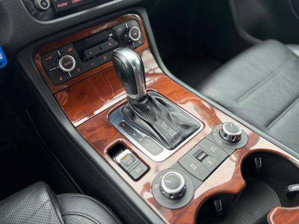 Volkswagen Touareg II с пробегом 2011 года, цена 1 345 000 рублей, 541000 км, внедорожник, Автокод Объявления