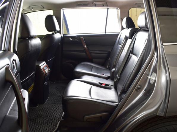 Toyota Highlander II (XU40) Рестайлинг с пробегом 2011 года, цена 1 933 999 рублей, 194041 км, внедорожник, Автокод Объявления