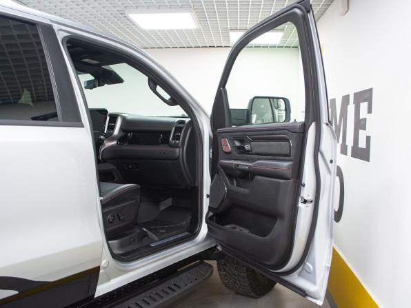 Ram 1500 V Рестайлинг с пробегом 2026 года, цена 12 499 000 рублей, 57 км, offers.body_type.unknown, Автокод Объявления