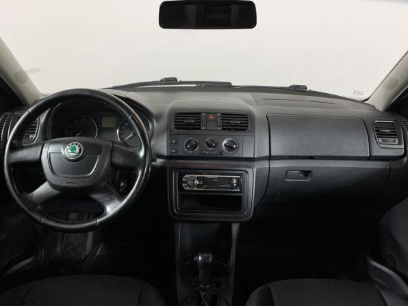 Skoda Fabia II с пробегом 2010 года, цена 585 000 рублей, 202000 км, хэтчбек, Автокод Объявления