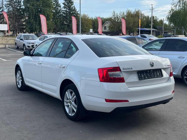 Skoda Octavia III (A7) с пробегом 2016 года, цена 1 300 000 рублей, 217833 км, лифтбек, Автокод Объявления