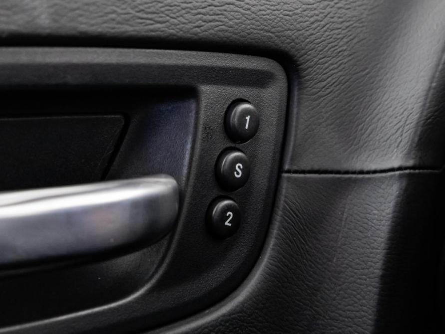 Chrysler 300C II Санкт-Петербург  - изображение 23