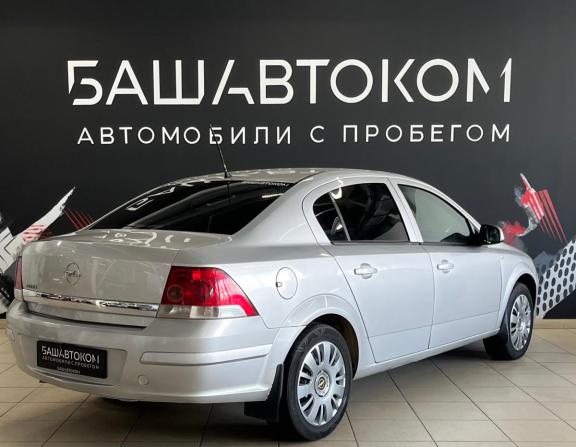 Opel Astra H Рестайлинг с пробегом 2013 года, цена 660 000 рублей, 168501 км, седан, Автокод Объявления