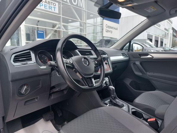 Volkswagen Tiguan II с пробегом 2018 года, цена 2 580 000 рублей, 83000 км, внедорожник, Автокод Объявления