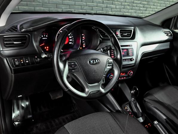 Kia Rio III Рестайлинг с пробегом 2016 года, цена 1 216 000 рублей, 74459 км, хэтчбек, Автокод Объявления